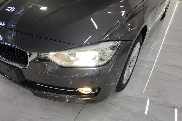 Used BMW 3 Series 2015 316Li Fashion Model
