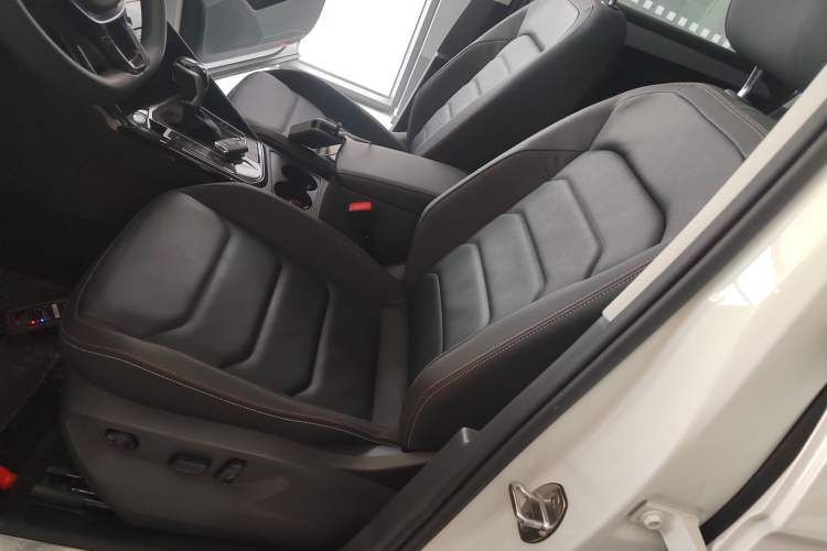 Used Volkswagen Tayron 2021 330TSI Two-Wheel Drive Luxury Smart Connectivity Version
