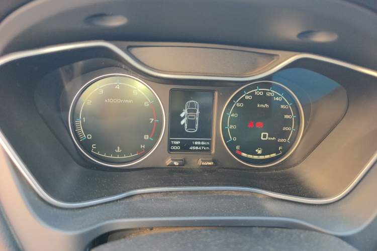 Used Geely Auto Vision X6 2016 1.8L Manual Luxury Model