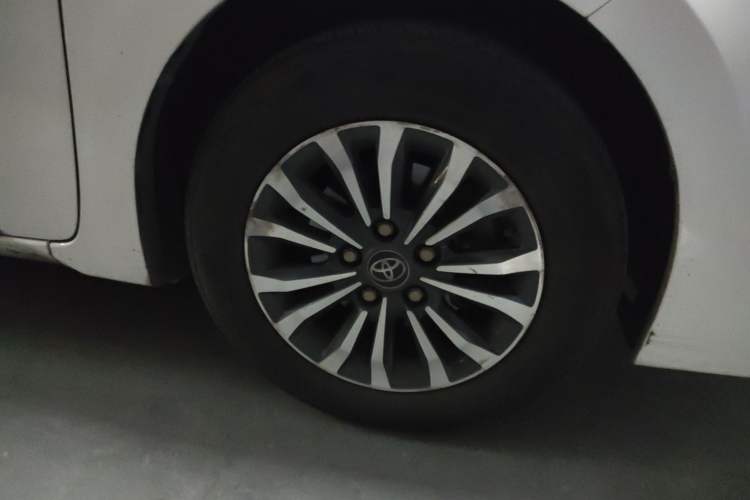 Used Toyota Corolla 2017 Revised Version 1.2T S-CVT GL-i
