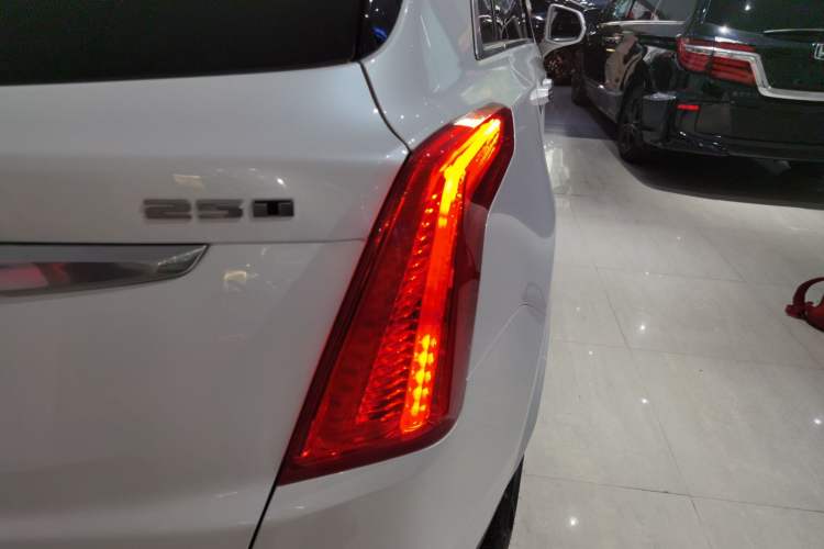 Used Cadillac XT5 2016 25T Luxury Model
