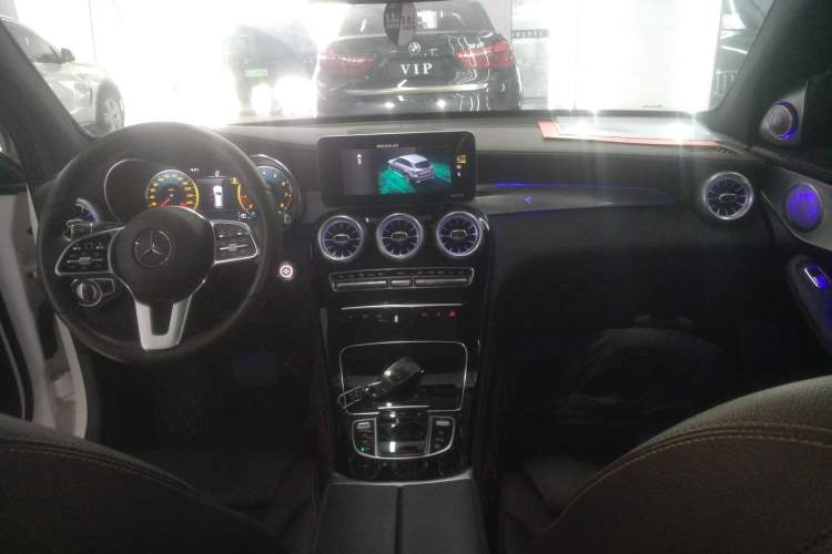 Used Mercedes-Benz GLC 2020 Facelifted GLC 260 L 4MATIC Dynamic Edition
