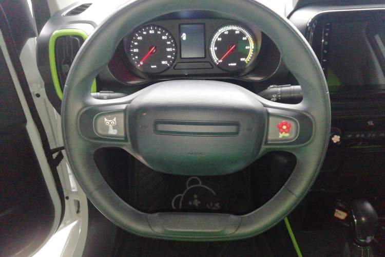 Used Roewe Clever 2021 302 km New Four-Seater Super-Efficient Version
