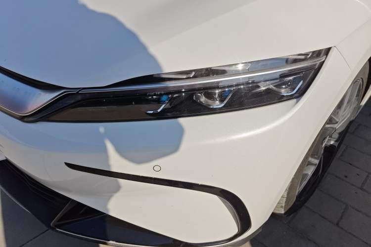 Used BYD Han 2022 EV Genesis Edition 715KM Front-Wheel-Drive Prestige Model
