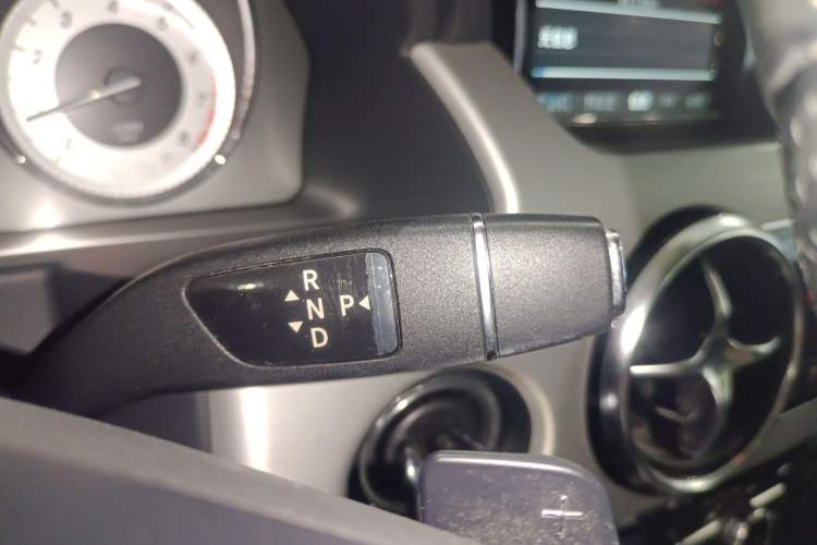 Used Mercedes-Benz GLK-Class 2014 GLK 260 4MATIC Dynamic Model