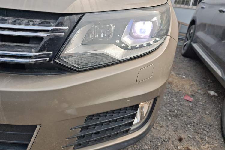 Used Volkswagen Tiguan 2013 2.0 TSI Automatic All-Wheel-Drive Flagship Edition