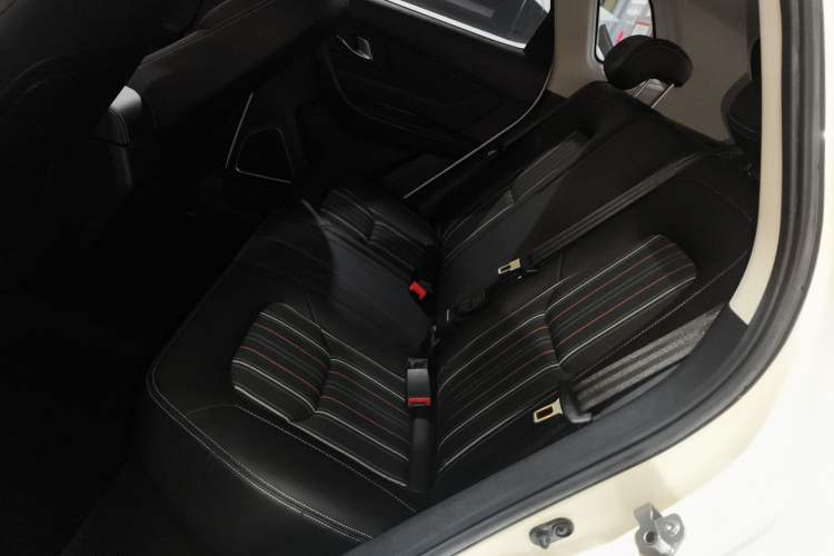 Used Bestune X40 2017 1.6L Automatic Luxury Model
