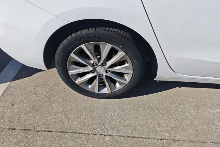 Used Buick GL6 2019 18T 6-Seater Connected Luxury Version China VI Standard
