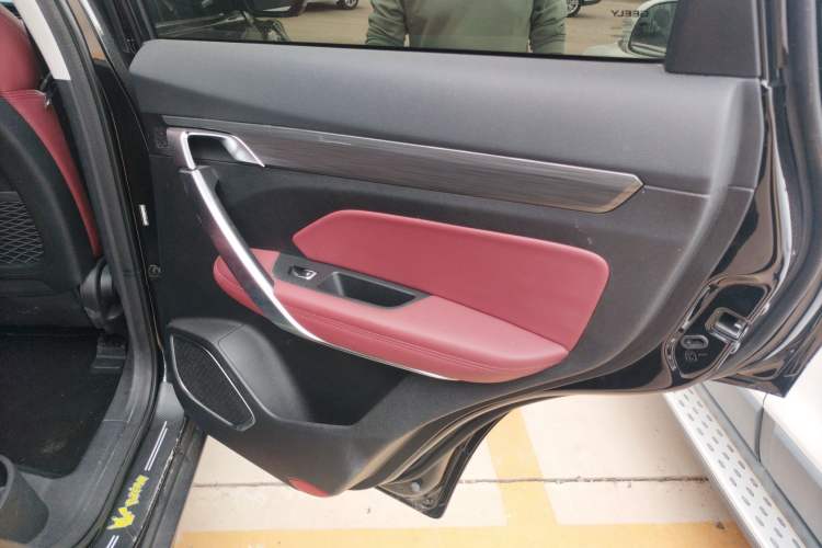 Used Geely Auto Emgrand X7 Sport 2022 Boyue X 1.8TD DCT ZhiZun Edition
