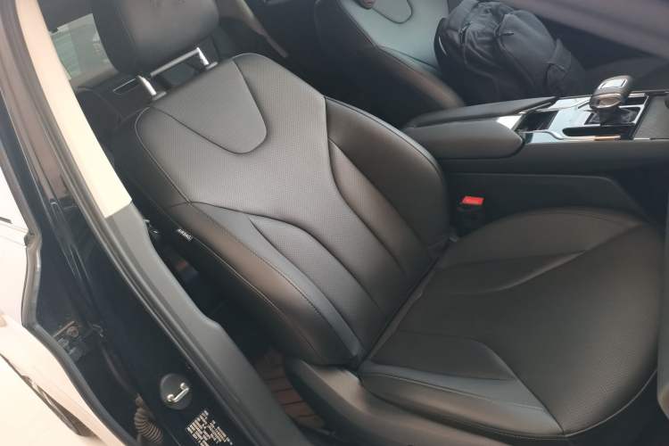 Used Hongqi E-QM5 2023 560km PLUS
