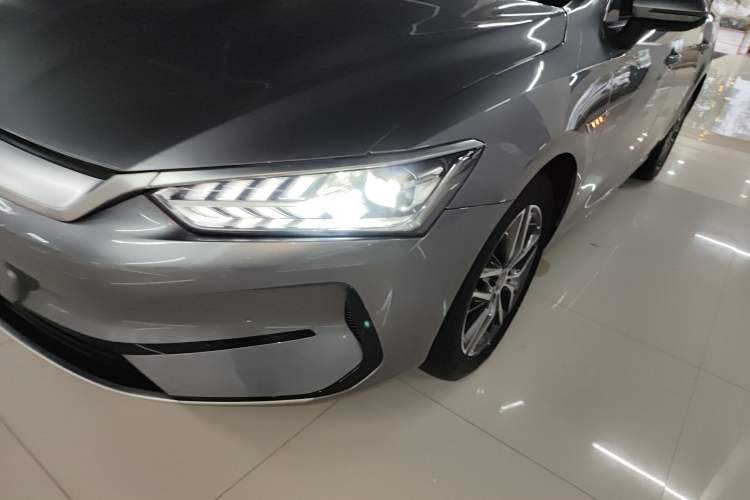 Used BYD Qin PLUS 2021 EV 400KM Luxury Model
