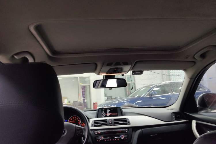 Used BMW 3 Series 2014 320Li Fashion Model
