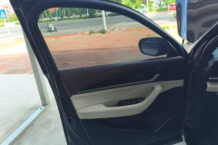 Used Geely Auto Monjaro L 2021 2.0TD DCT EVO Two-Wheel Drive Prestige Version
