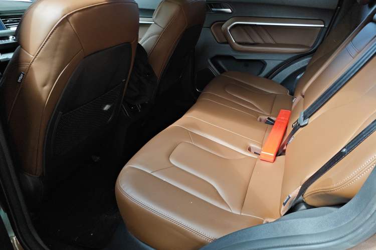 Used Haval H6 2017 Blue Label 1.5T Automatic Two-Wheel Drive ZhiShang Model