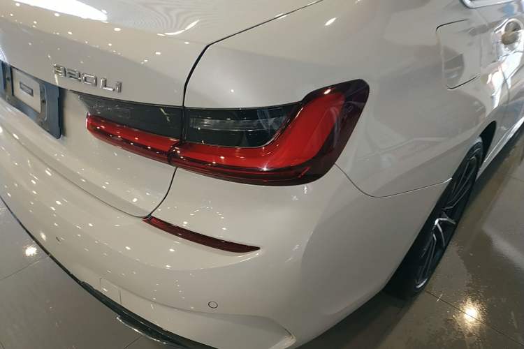 Used BMW 3 Series 2022 Restyled 320Li M Sport Package
