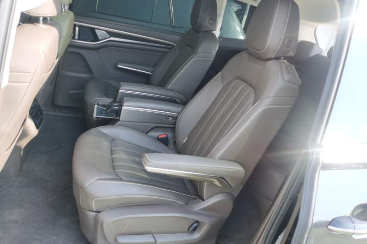 Used Volkswagen Viloran 2020 330TSI Luxury Edition
