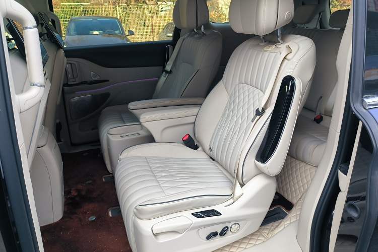 Used VOYAH Dream 2022 0-Carbon Edition Dream+ Smart Enjoyment Package 475 km
