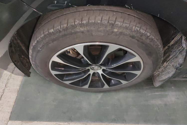 Used Toyota Avalon 2023 Dual-Engine 2.5L Luxury Edition