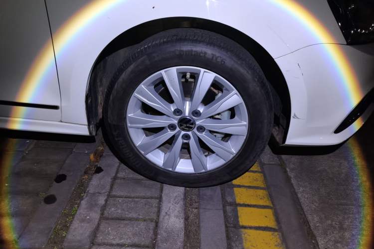 Used Volkswagen Sagitar 2015 230TSI Automatic Comfort Version