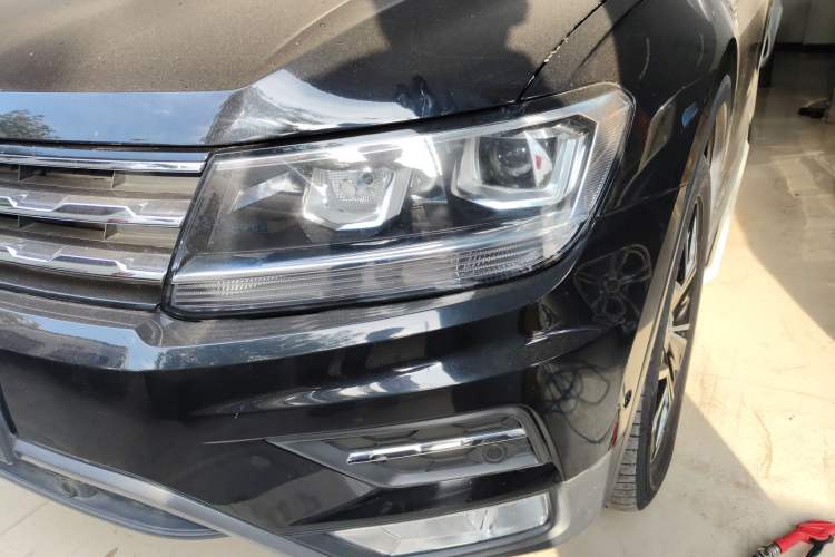 Used Volkswagen Tiguan L 2019 Revised 330TSI Automatic Two-Wheel Drive Smart & Luxury Edition China VI Standard
