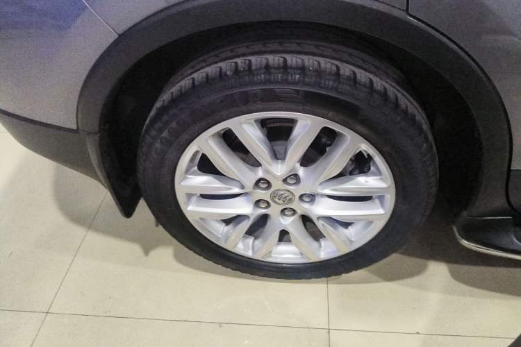 Used Buick Envision 2018 28T Four-Wheel Drive Luxury Model
