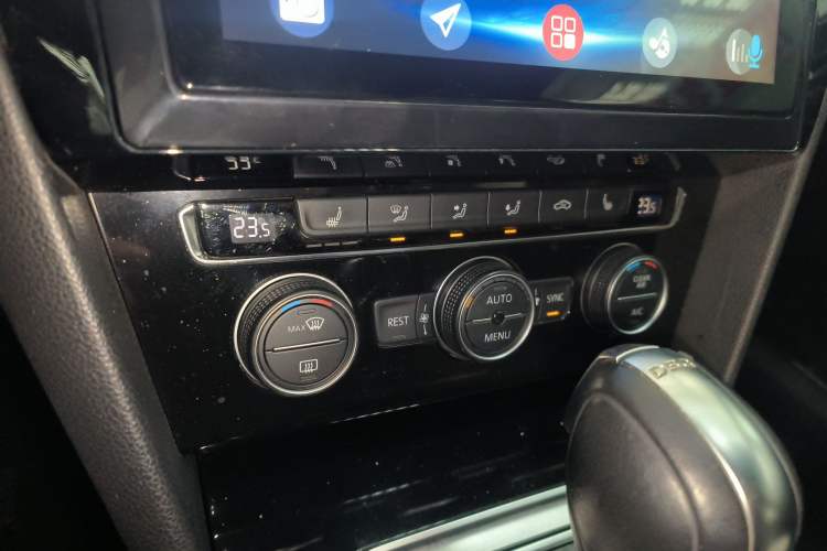 Used Volkswagen Magotan 2019 330TSI DSG Luxury Version China VI Standard