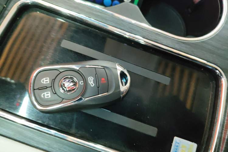 Used Buick GL8 2022 ES Landtrek 653T Comfort Edition
