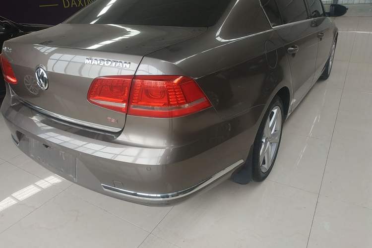 Used Volkswagen Magotan 2015 Revised 1.8TSI Prestige Version
