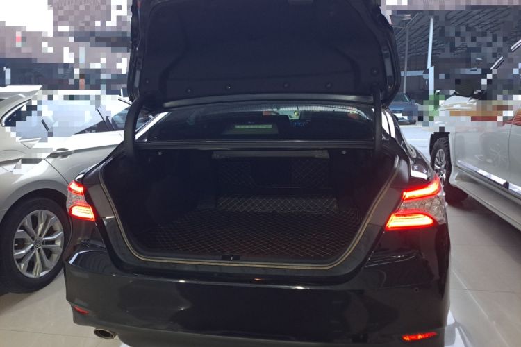 Used Toyota Camry 2021 2.5G Luxury Edition
