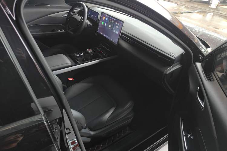 Used Wuling Xingguang 2023 150 Advanced Edition
