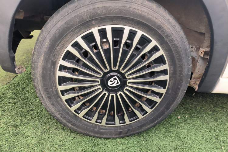 Used Baojun 310 2016 1.2L manual Comfort trim level
