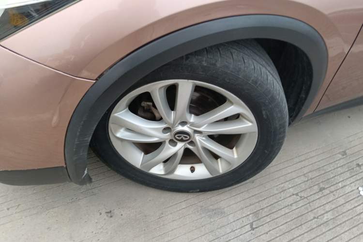 Used Infiniti QX30 2017 1.6T Two-Wheel Drive Fashion Edition
