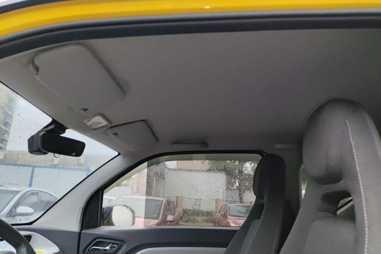 Used Wuling Hongguang MINIEV 2022 Macaron Fashion Model Lithium Iron Phosphate