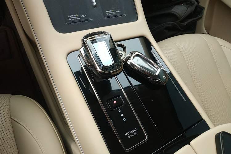 Used Hima AITO M7 2024 1.5T Intelligent Drive Rear-Drive Ultra Version 5 Seats
