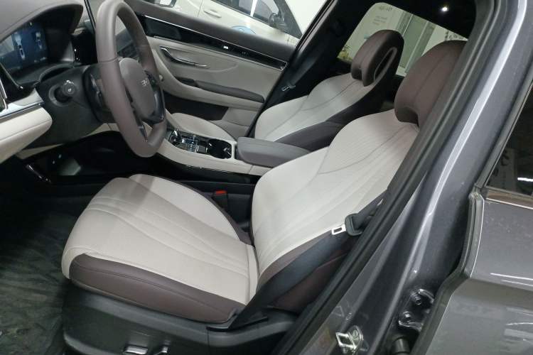 Used BYD Song PLUS New Energy 2025 DM-i Intelligent Driving 160KM Flagship Model
