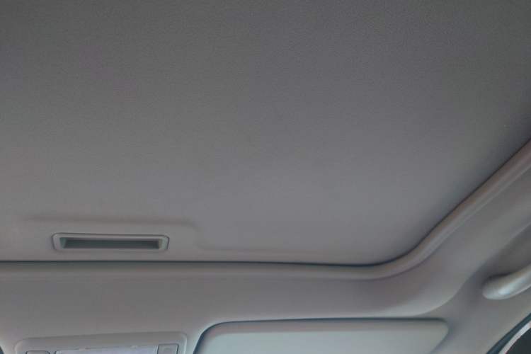 Used Chery Tiggo 3 2015 1.6L CVT ZhiShang Commemorative Edition
