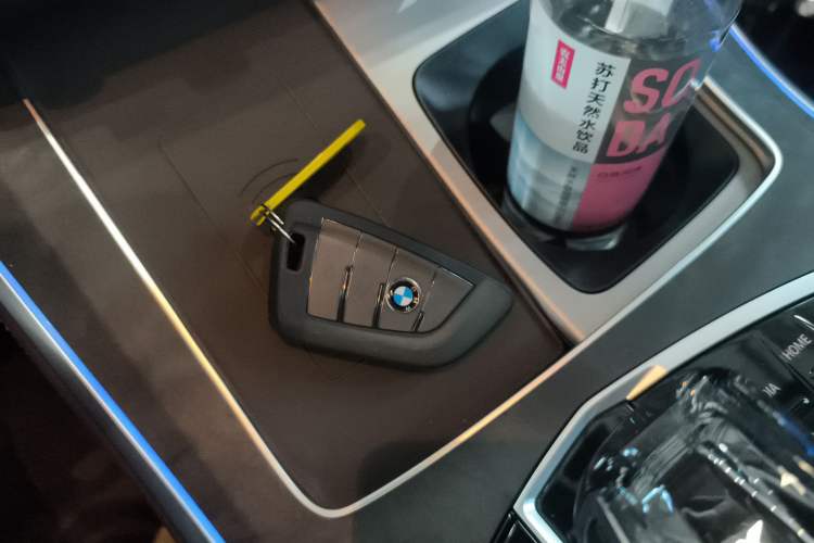 Used BMW X5 2022 xDrive 30Li Luxury M Sport Package
