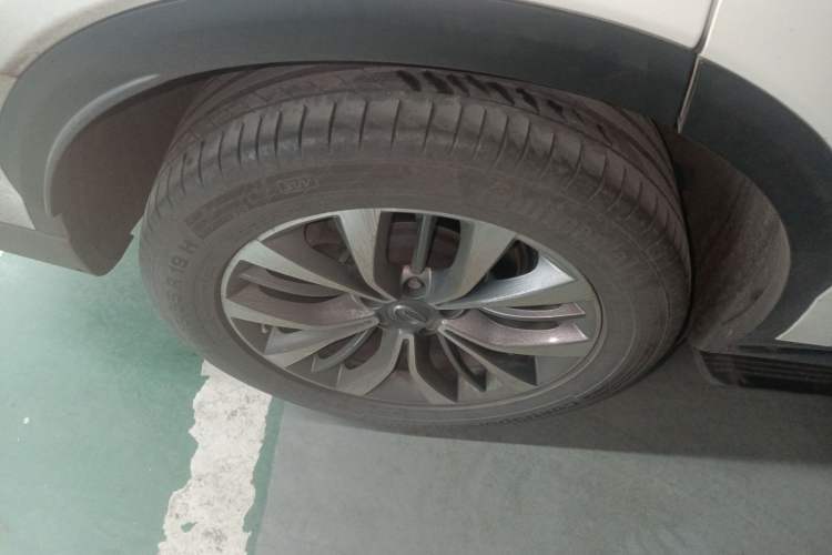 Used GAC Trumpchi GS8 2017 320T Two-Wheel Drive Luxury Smart Connectivity Version (7 Seats)
