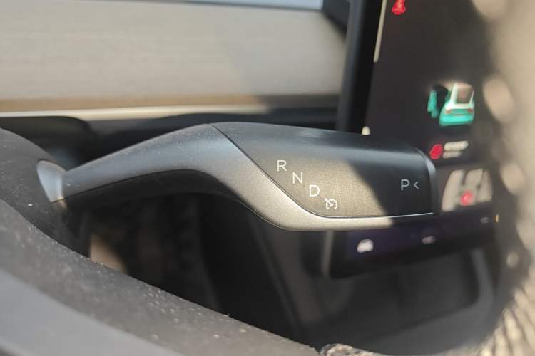 Used Tesla Model Y 2022 Long-Range All-Wheel-Drive Version