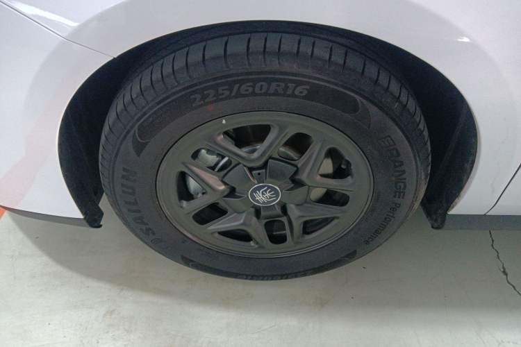 Used BYD Qin PLUS 2025 DM-i Smart Drive 55KM Leading Model