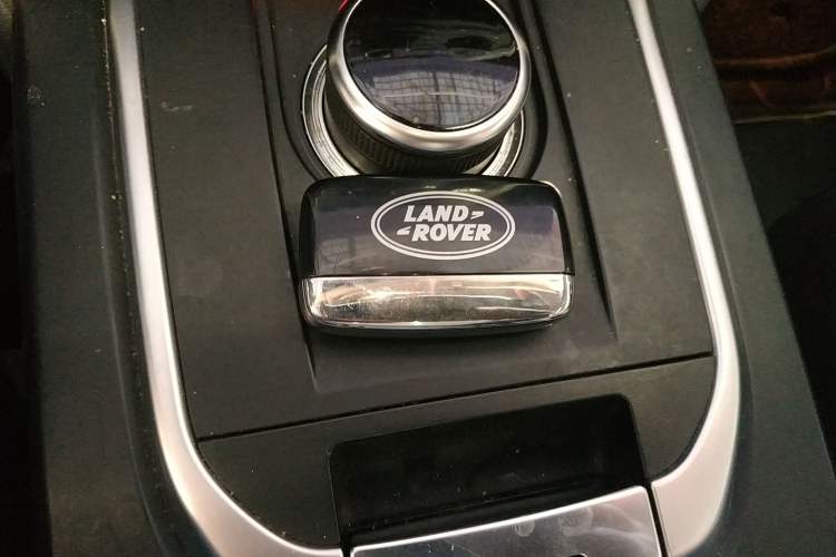 Used Land Rover Discovery Sport 2018 240 PS SE Version
