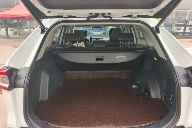 Used Toyota Wildlander 2023 2.0L CVT Four-Wheel Drive Luxury PLUS Edition
