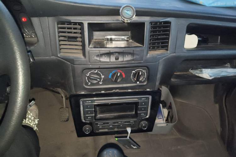 Used Wuling Zhiguang 2015 1.2L Practical LS-I Model