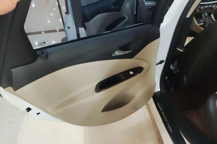 Used Buick Verano 2018 Sedan 15S Automatic Leading Model
