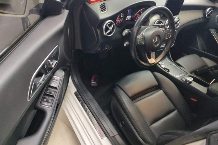 Used Mercedes-Benz CLA 2017 Facelifted CLA 200 Stylish Edition