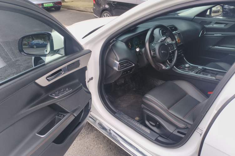 Used Jaguar XEL 2018 2.0T 200 PS Premium Edition
