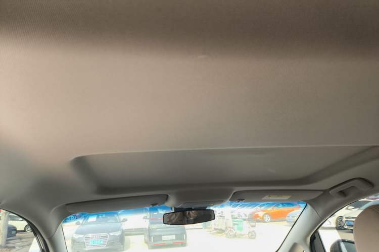 Used Buick GL8 2023 Land Executive Class Comfort Model
