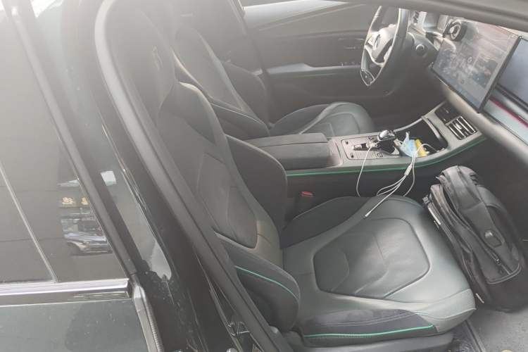 Used BYD Han 2022 EV 610 km All-Wheel-Drive Qianshan Cui Limited Edition
