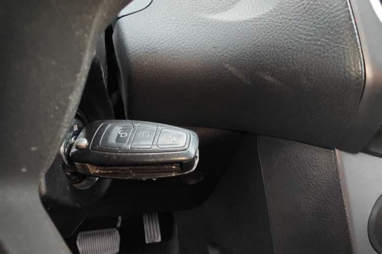 Used Ford Focus 2012 Hatchback 1.6L Automatic Fashion Edition