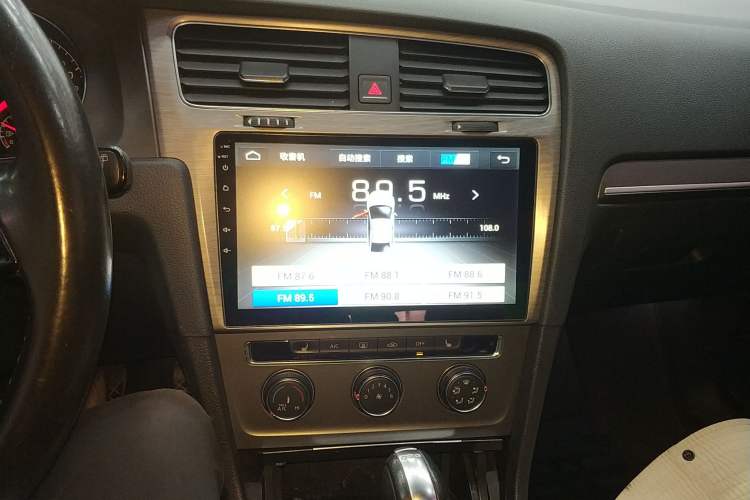 Used Volkswagen Golf 2016 230TSI Automatic Luxury Version
